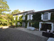 Belle propriété avec piscine et dépendances sur 4,8 ha envir — photo 3