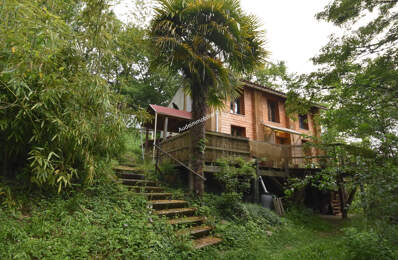 Maison style chalet avec beau jardin de 4000 m2 — photo du bien