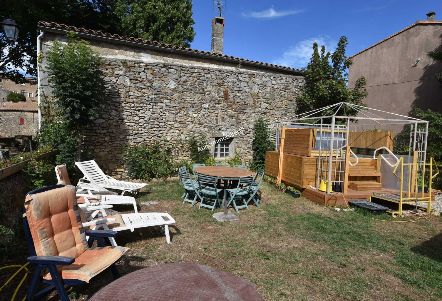 Maison de village rénovée avec jardin — photo 1