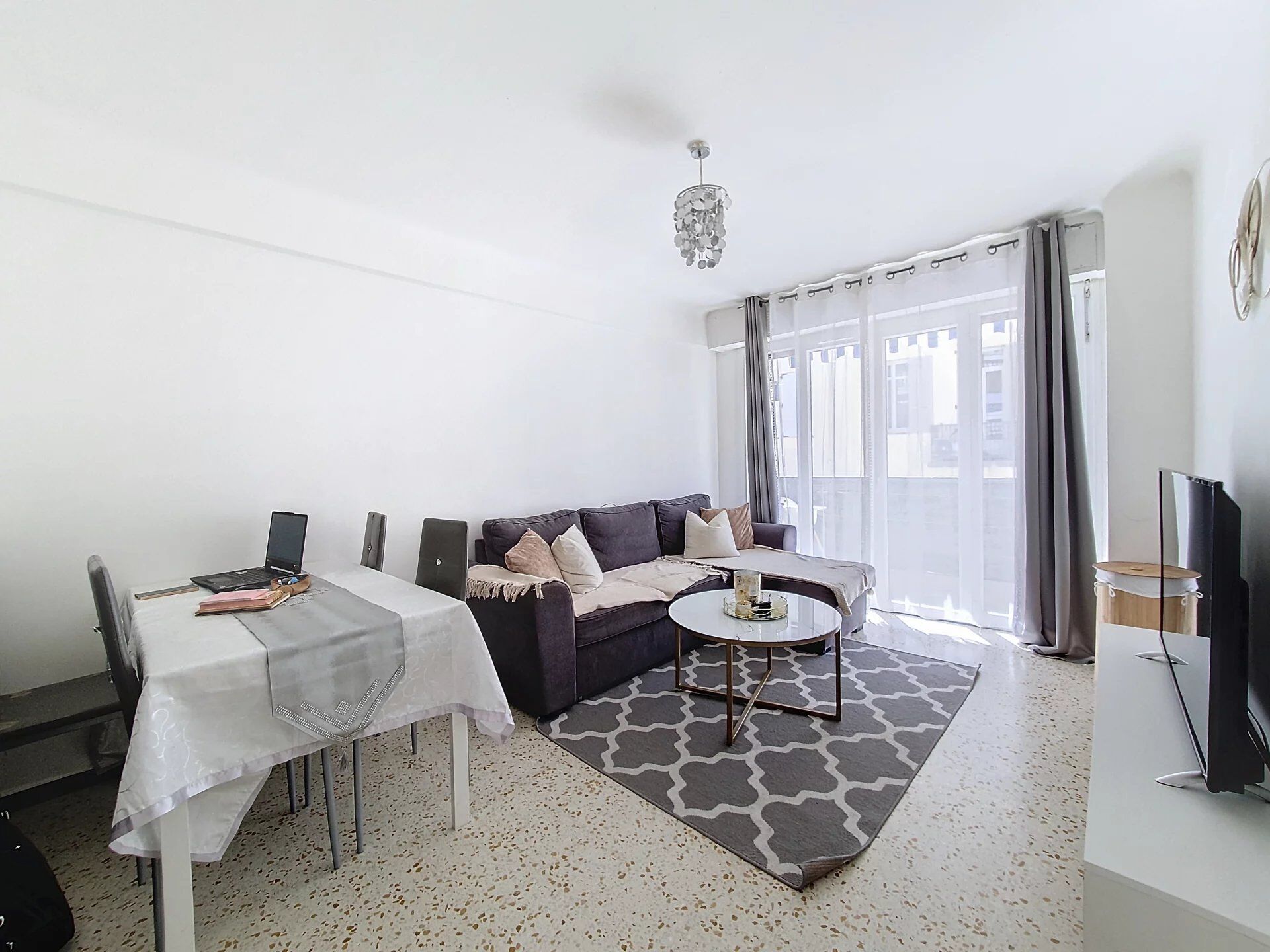 Vente Appartement 40m² 2 Pièces à Cannes (06400) - Arthurimmo