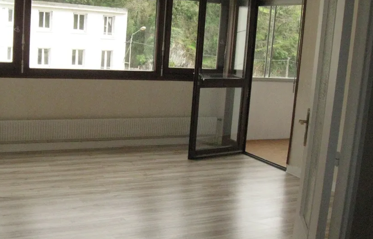 appartement 2 pièces 77 m2 à vendre à Tulle (19000)