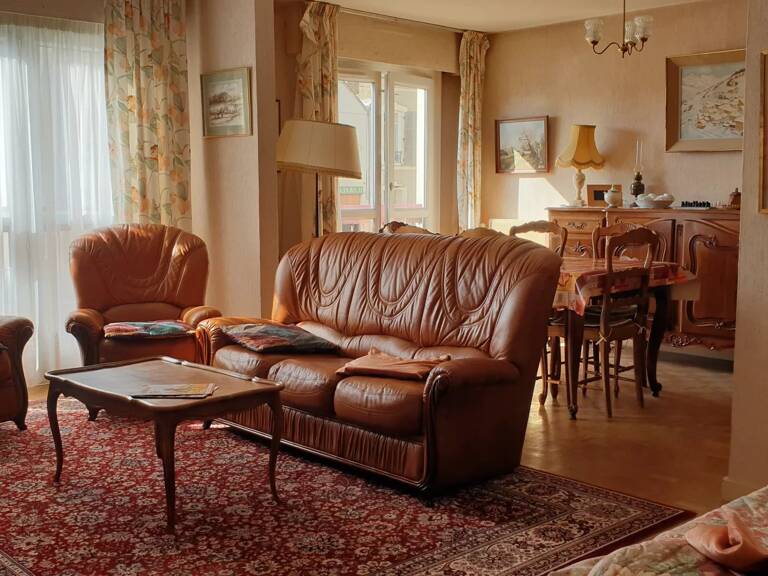 GRAND APPARTEMENT - PROCHE GARE ET CENTRE VILLE — photo 1