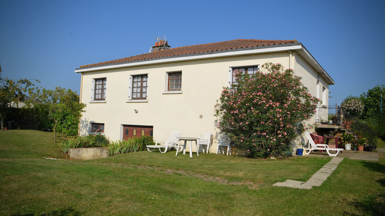 maison 4 pièces 100 m2 à vendre à Sainte-Hermine (85210)