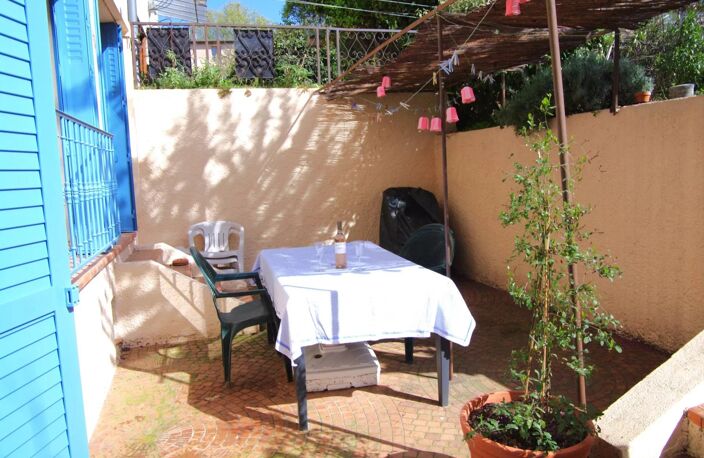 RARE ! Salernes Maison de village T5 surelevée de 2 étages-Terrasse- jardin- caves — photo 2