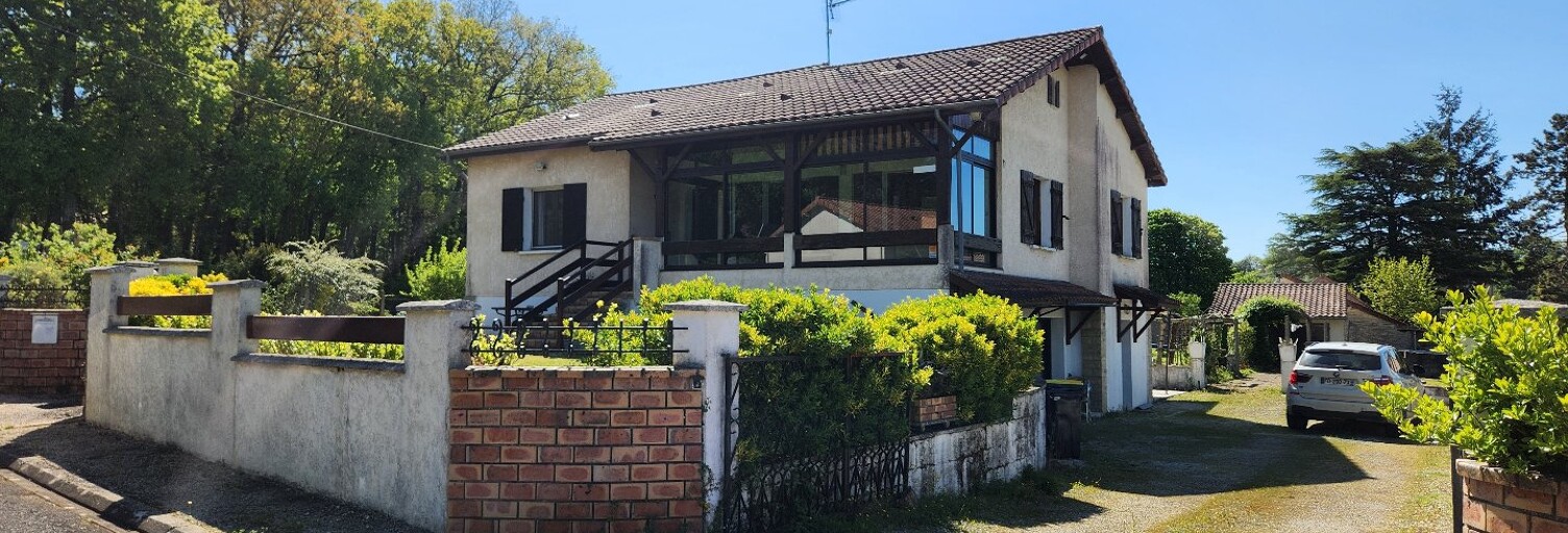 Maison 8 Pièces 212 m² à vendre à Voulême (86400)