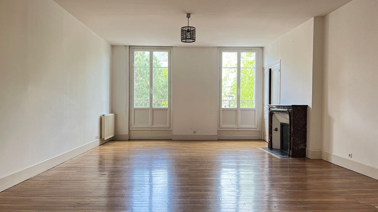 appartement 3 pièces 104 m2 à louer à Châtellerault (86100)