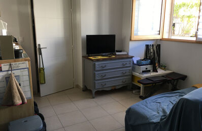 location appartement 700 € CC /mois à proximité de Ceyreste (13600)