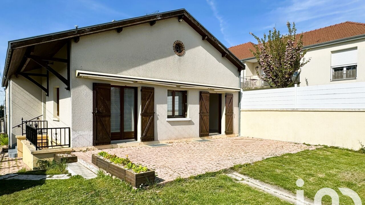 maison 5 pièces 104 m2 à vendre à Pont-Sainte-Marie (10150)
