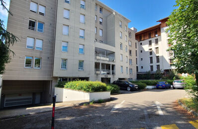location appartement 590 € CC /mois à proximité de Corenc (38700)