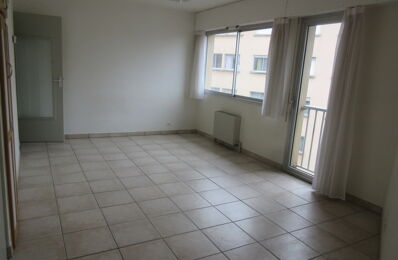 location appartement 283 € CC /mois à proximité de Baraqueville (12160)