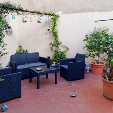 Immeuble  336000 €