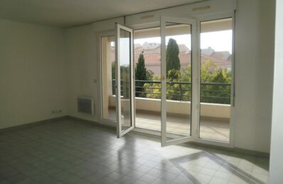 location appartement 950 € CC /mois à proximité de Marseille 3 (13003)