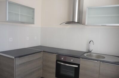 location appartement 640 € CC /mois à proximité de Auray (56400)