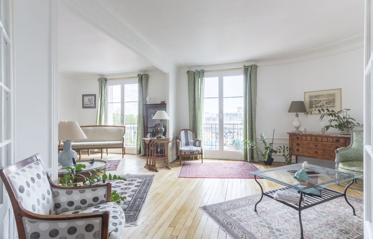 appartement 4 pièces 136 m2 à vendre à Paris 18 (75018)