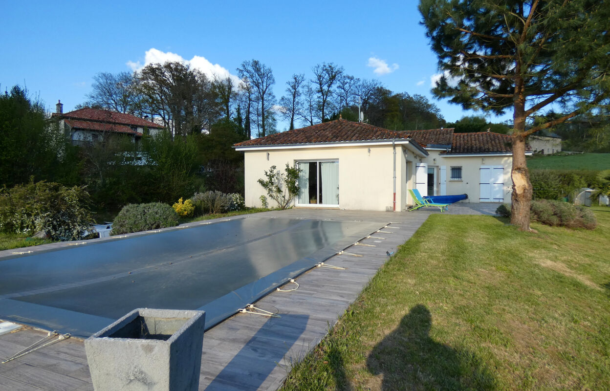 maison 5 pièces 153 m2 à vendre à Aurillac (15000)