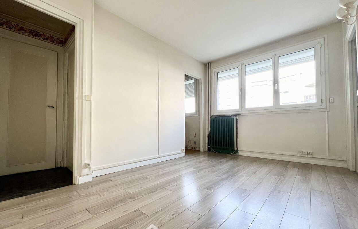 appartement 2 pièces 31 m2 à vendre à Montrouge (92120)
