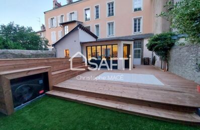 vente maison 588 000 € à proximité de Saint-Jean-sur-Mayenne (53240)