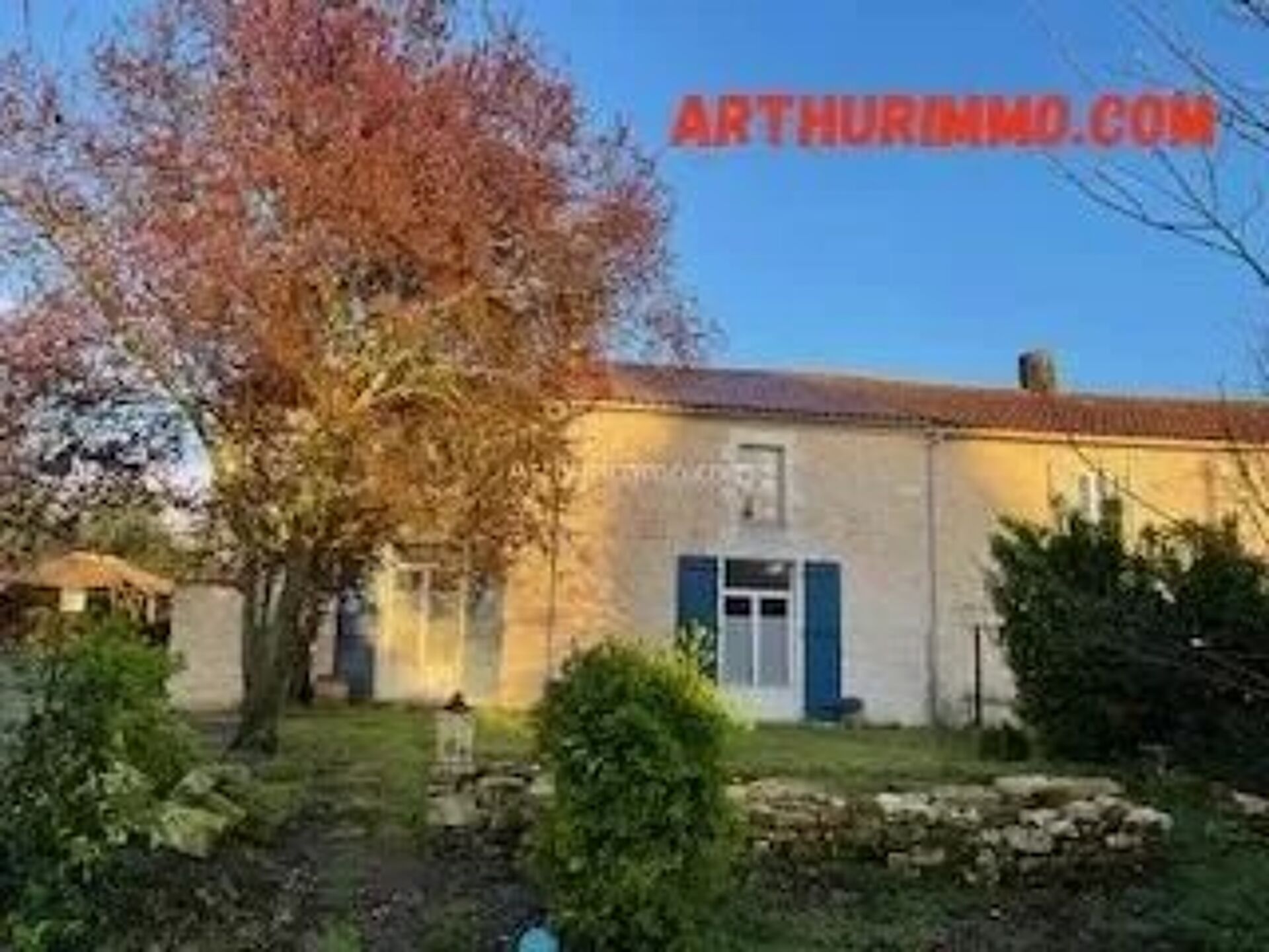 Vente Maison 8 Pièces à Saint-Étienne-de-Brillouet (85210) - Arthurimmo