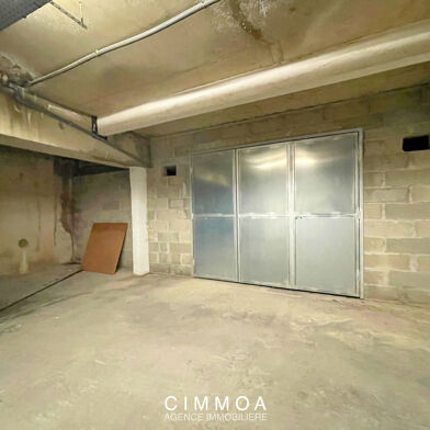 Garage 32 m²