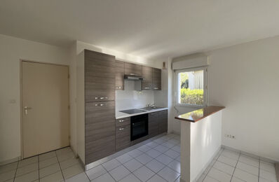 location appartement 650 € CC /mois à proximité de Cabrières (30210)