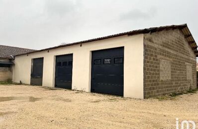 garage  pièces 180 m2 à louer à Connaux (30330)