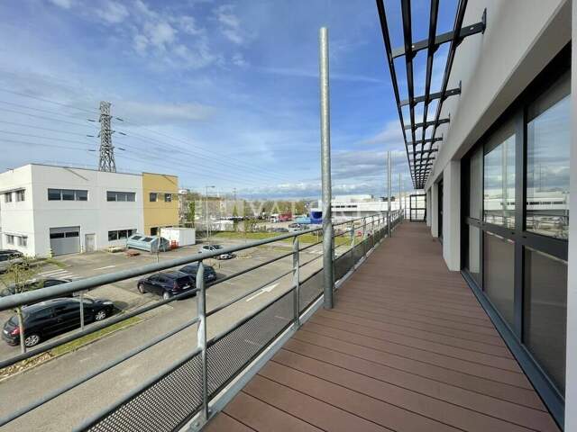 BUREAUX à LOUER — photo du bien