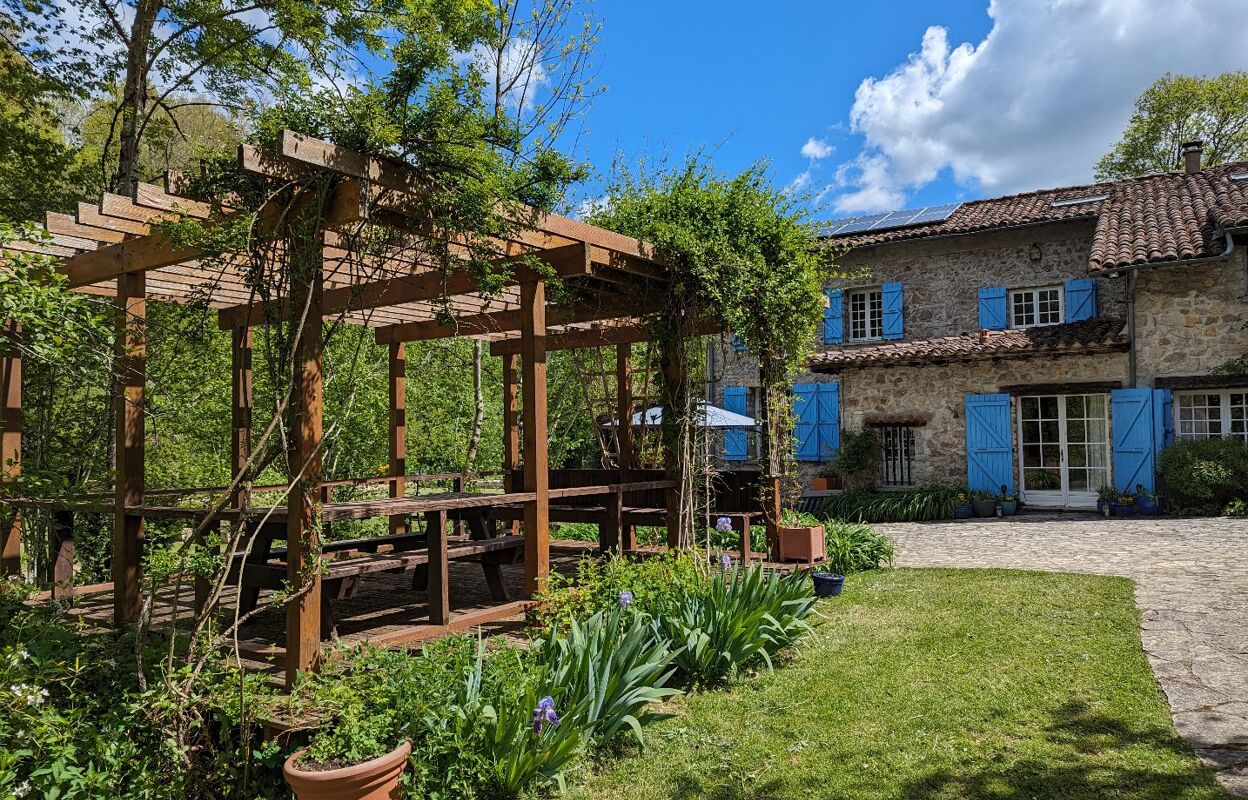 maison 17 pièces 399 m2 à vendre à La Bastide-de-Sérou (09240)