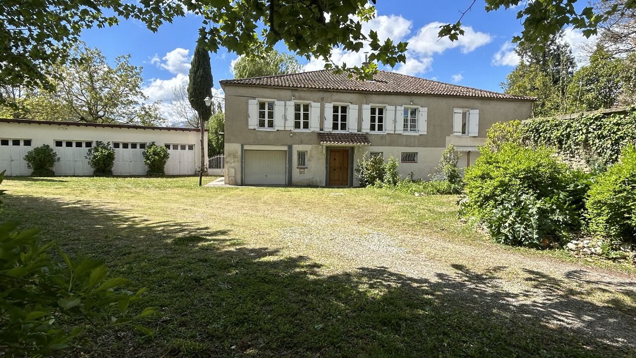 maison 12 pièces 290 m2 à vendre à Laroque-d'Olmes (09600)