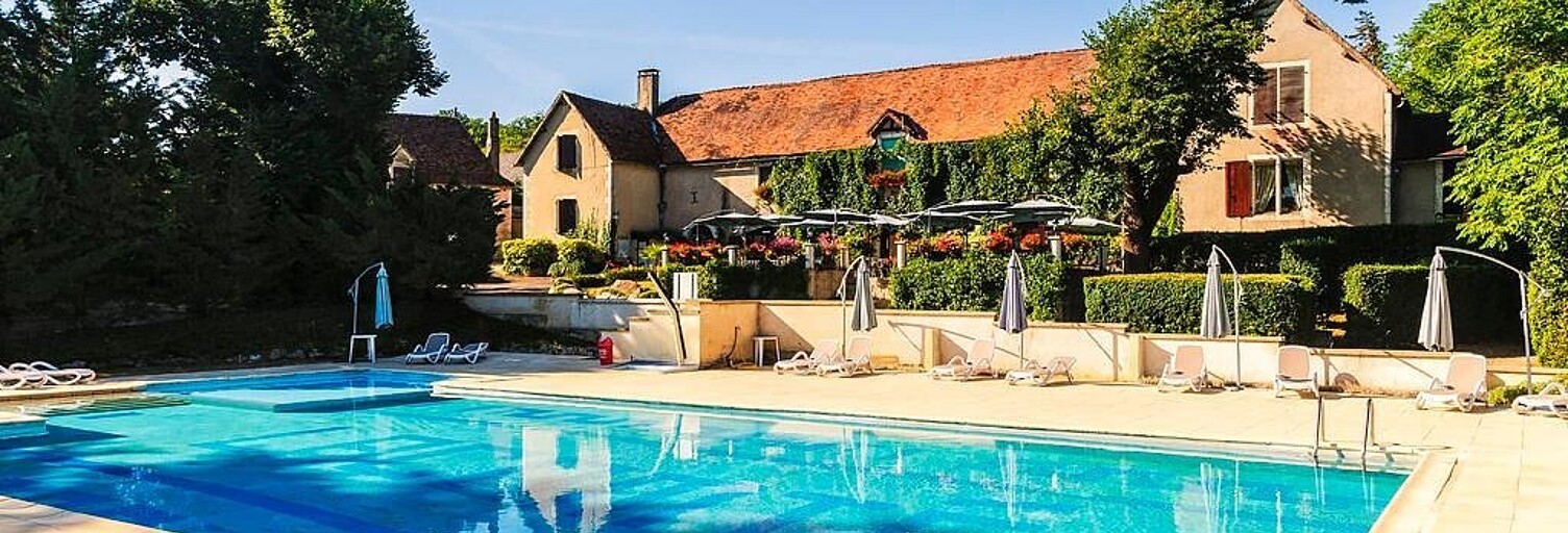 Maison 8 Pièces 594 m² à vendre à Gramat (46500)