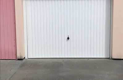 garage  pièces 17 m2 à louer à Pau (64000)