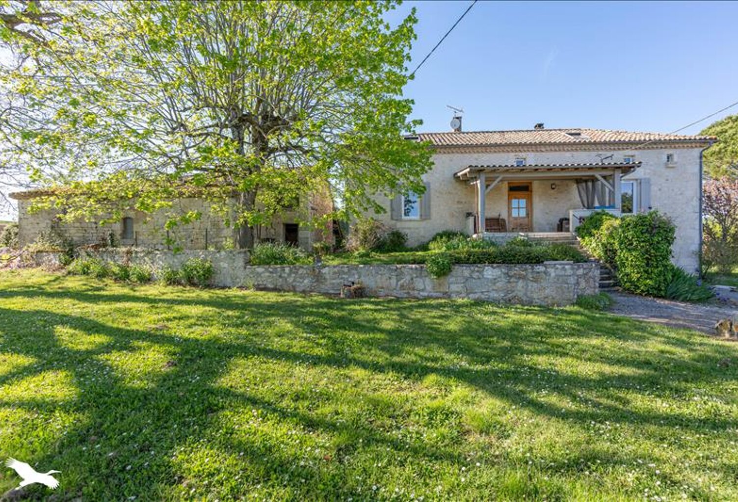 Ferme (tte) de 6 pièces principales — photo 1