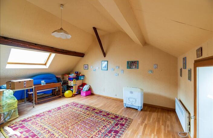 Maison de bourg de 9 pièces principales — photo 5