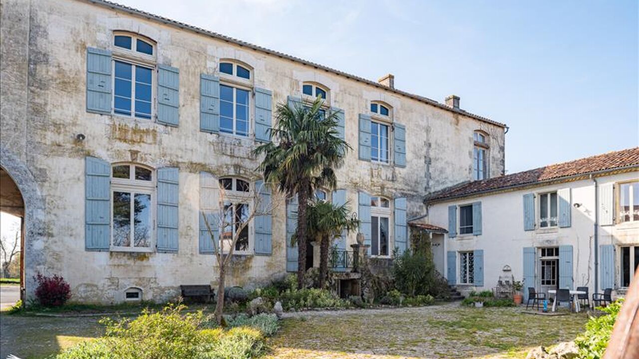 maison 31 pièces 1075 m2 à vendre à Asnières-la-Giraud (17400)