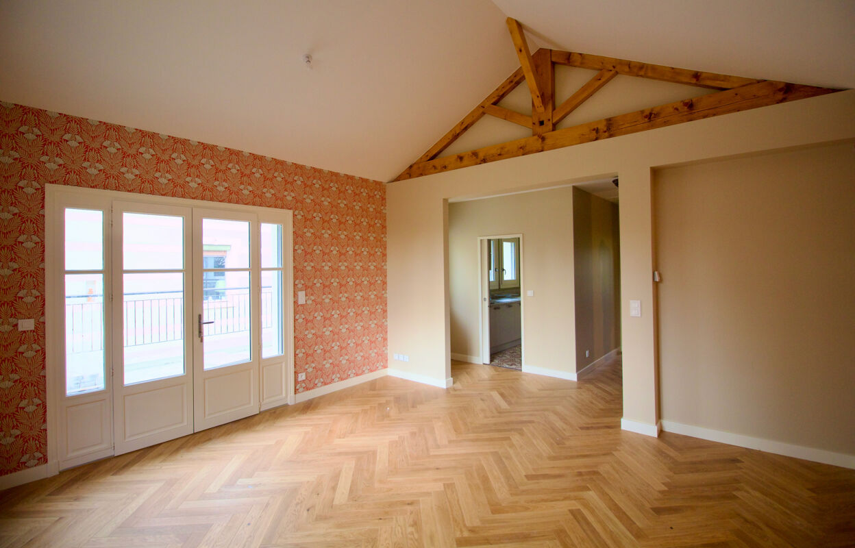 maison 4 pièces 135 m2 à vendre à Charbonnières-les-Bains (69260)