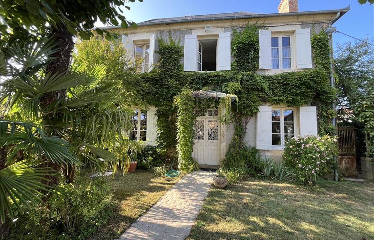 maison 8 pièces 223 m2 à vendre à Excideuil (24160)