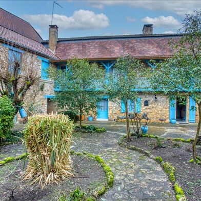 Maison 27 pièces 499800 €