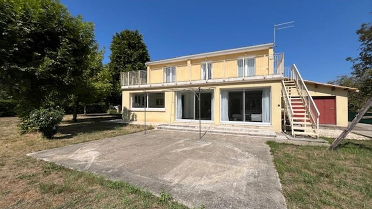 maison 6 pièces 180 m2 à vendre à Lalinde (24150)