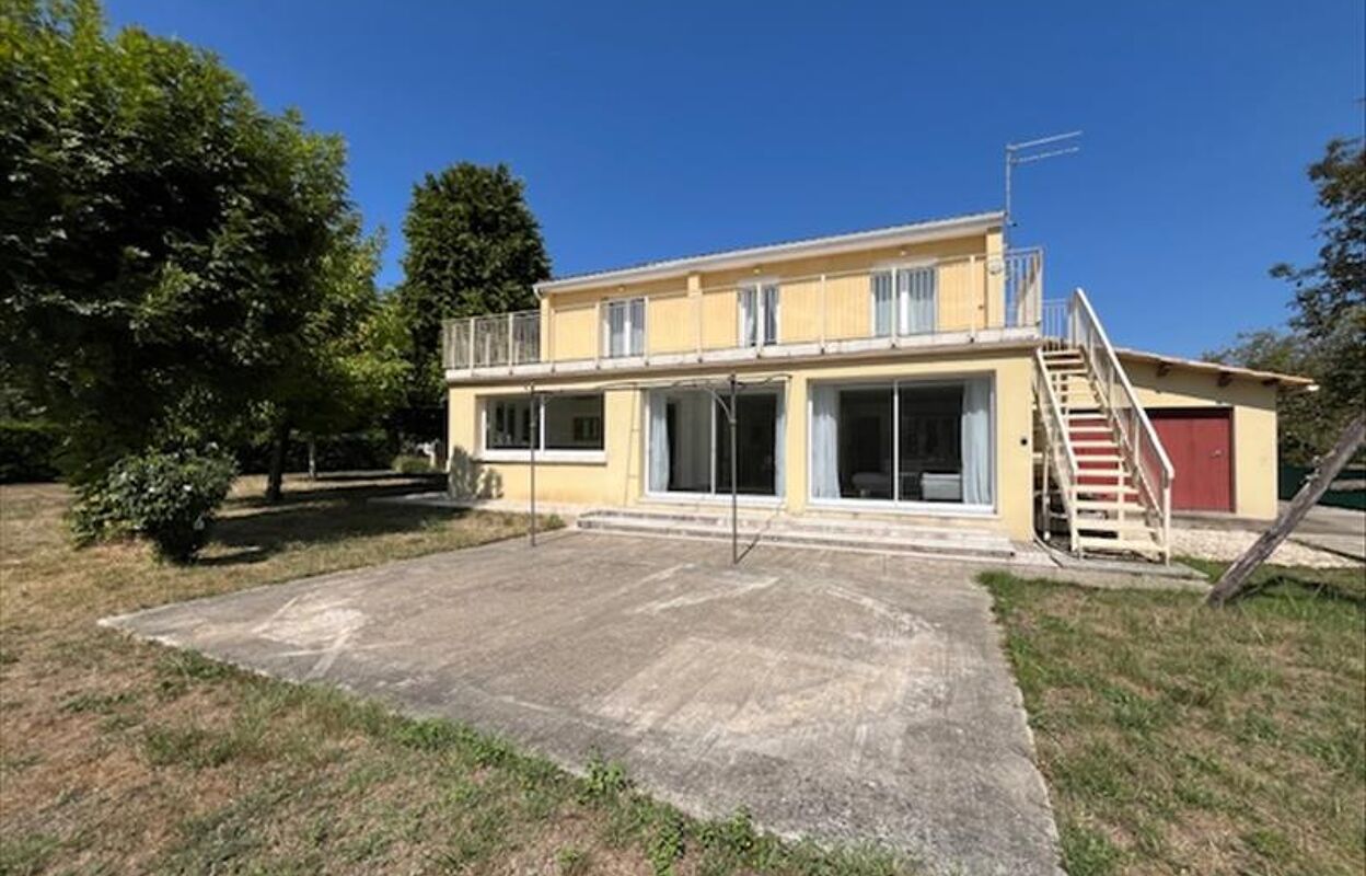 maison 6 pièces 180 m2 à vendre à Lalinde (24150)