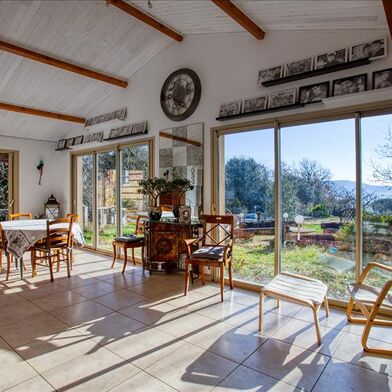 Maison 24 pièces 852800 €