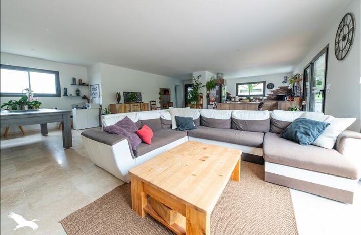 Contemporaine de 6 pièces principales — photo 4