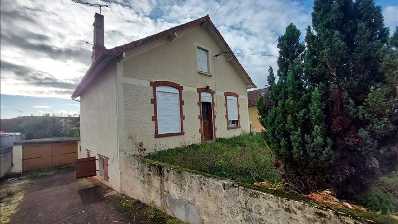 maison 6 pièces 105 m2 à vendre à Saint-Amand-Montrond (18200)