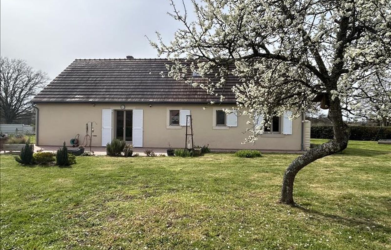 maison 6 pièces 130 m2 à vendre à Saint-Amand-Montrond (18200)