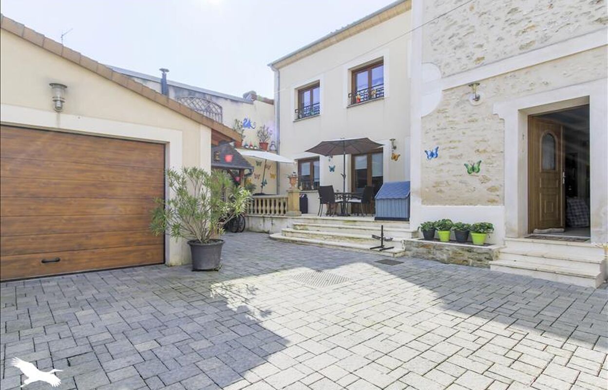 maison 7 pièces 200 m2 à vendre à Flins-sur-Seine (78410)