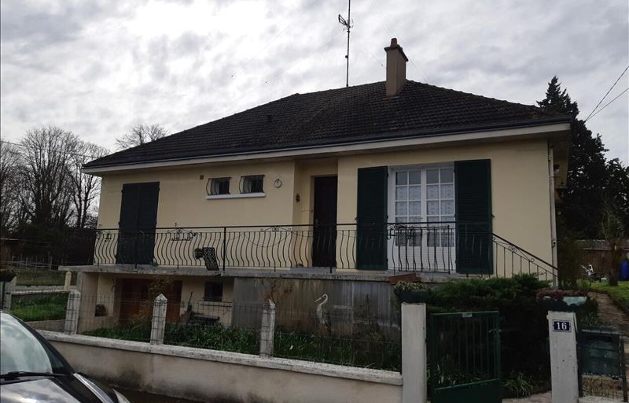 maison 4 pièces 96 m2 à vendre à Châtillon-sur-Indre (36700)