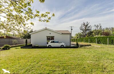 vente maison 243 800 € à proximité de Savignac-de-l'Isle (33910)
