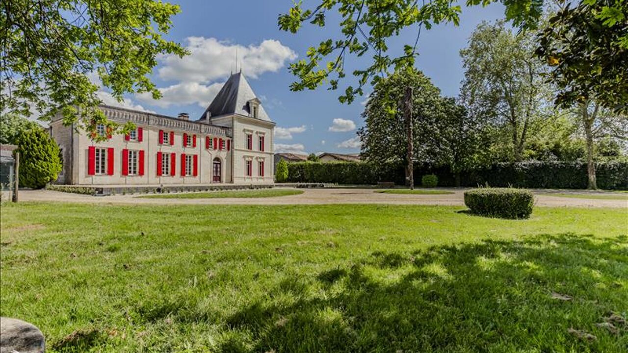 maison 9 pièces 411 m2 à vendre à Saint-Martin-du-Bois (33910)