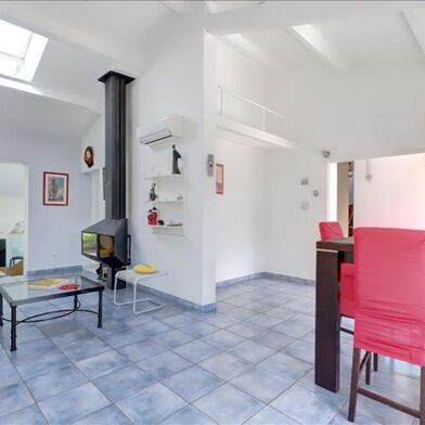 Maison 7 pièces 215 m²