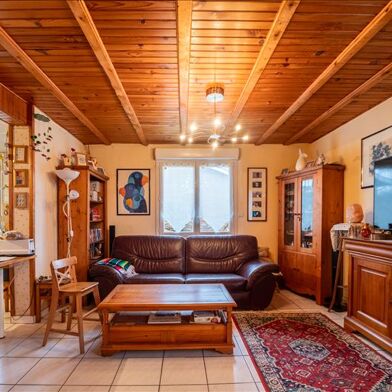 Maison 7 pièces 300000 €