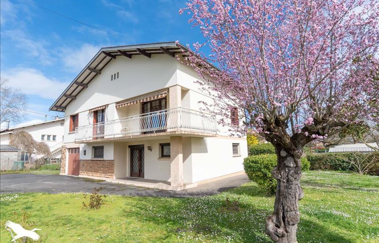 maison 6 pièces 131 m2 à vendre à Martres-Tolosane (31220)