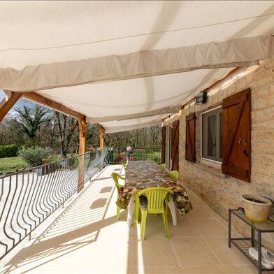 Maison 7 pièces 390350 €